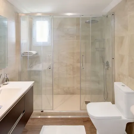 Luxury In Μαρμπέλλα