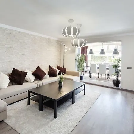 Διαμέρισμα Luxury In